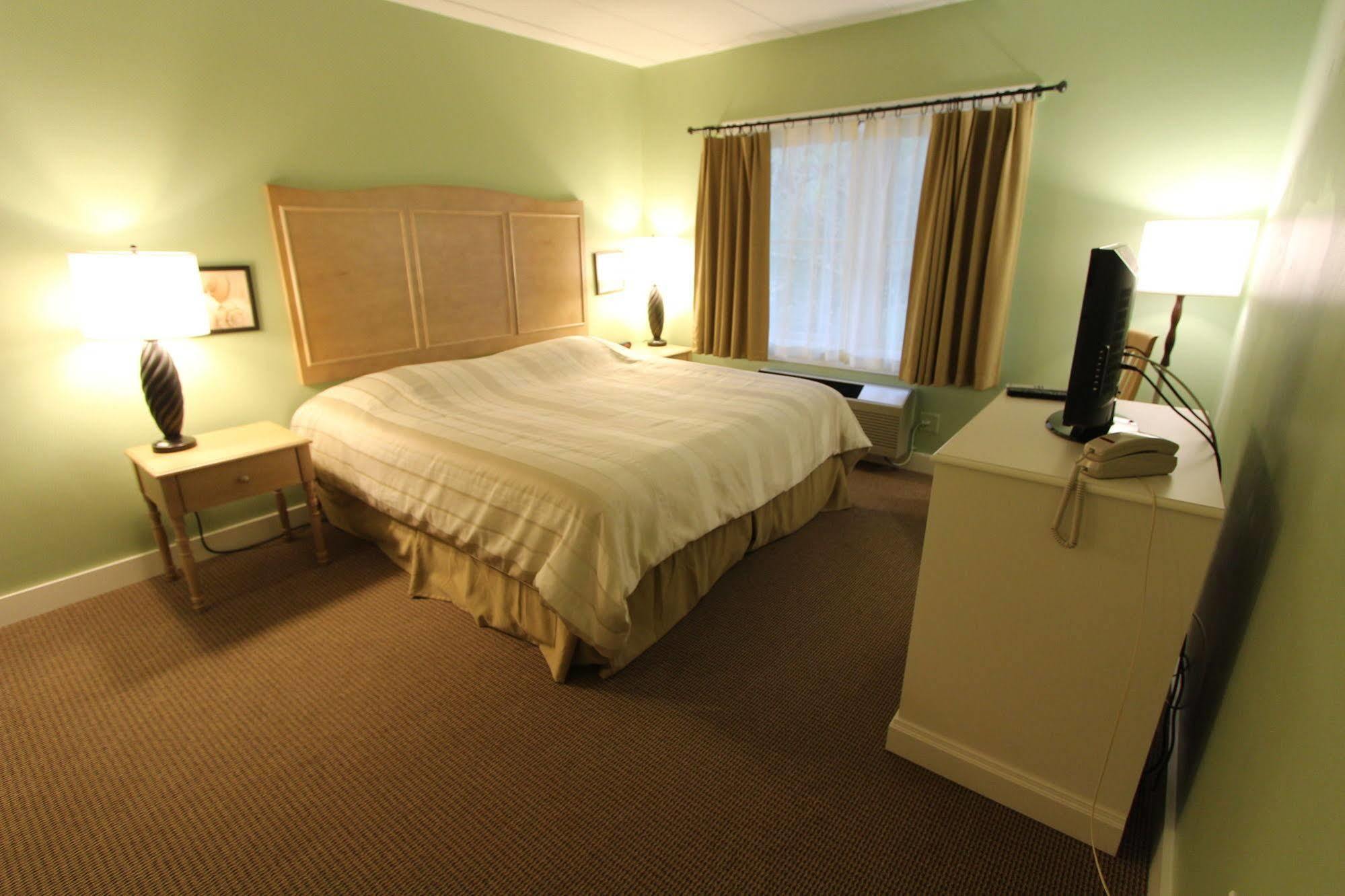 Holly Tree Resort Вест-Ярмут Екстер'єр фото